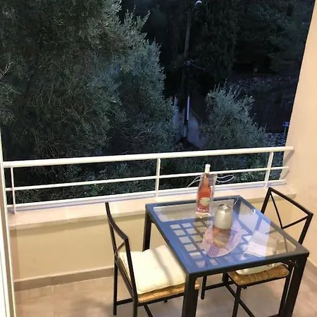 T2 60m2 Avec Terrasse Equipee * Λα Σιοτά