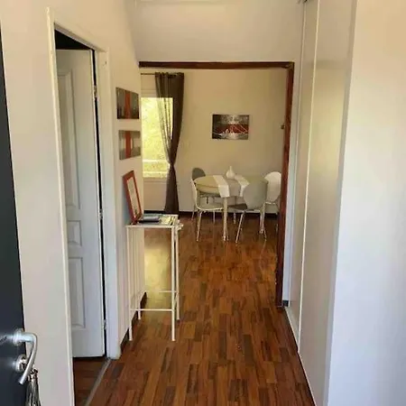 T2 60m2 Avec Terrasse Equipee Διαμέρισμα