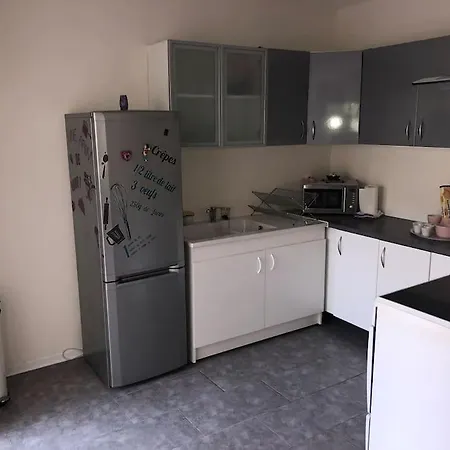 Apartamento T2 60m2 Avec Terrasse Equipée